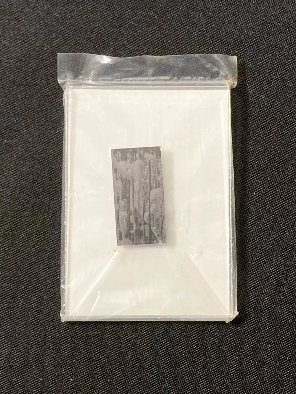 ⭐️ Vintage Transparent Plastic 2.5” x 3.5”  Magnet Picture Frame